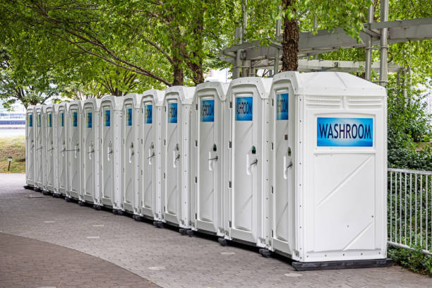 Best Restroom trailer rental cost  in Centreville, MS